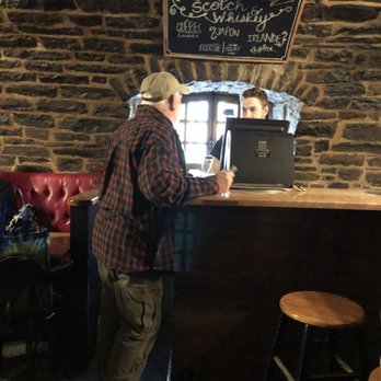 Oncle Antoine - Pubs Near Me - Quebec City, Quebec Oncle Antoine - Pubs Near Me - Quebec City, Quebec