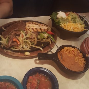 Chuy's - Combo fajitas for one - Tex-Mex Near Me - Austin, Texas Chuy's - Combo fajitas for one - Tex-Mex Near Me - Austin, Texas