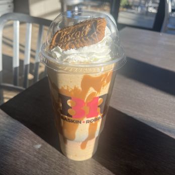 Baskin-Robbins - Biscoff milkshake - Ice Cream & Frozen Yogurt Near Me - San Diego, California Baskin-Robbins - Biscoff milkshake - Ice Cream & Frozen Yogurt Near Me - San Diego, California