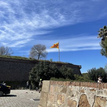 Castell de Montjuïc - Local Flavor Near Me - Barcelona, B Castell de Montjuïc - Local Flavor Near Me - Barcelona, B