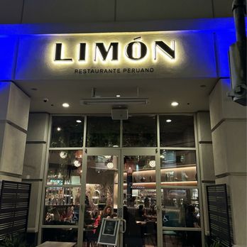 Limón - Front Entrance - Peruvian Near Me - Mountain View, California