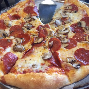 Picasso's - Hubby's pizza for lunch. He said it was the best he has had since moving here (if not ever)! - Pizza Near Me - Jacksonville, Florida Picasso's - Hubby's pizza for lunch. He said it was the best he has had since moving here (if not ever)! - Pizza Near Me - Jacksonville, Florida