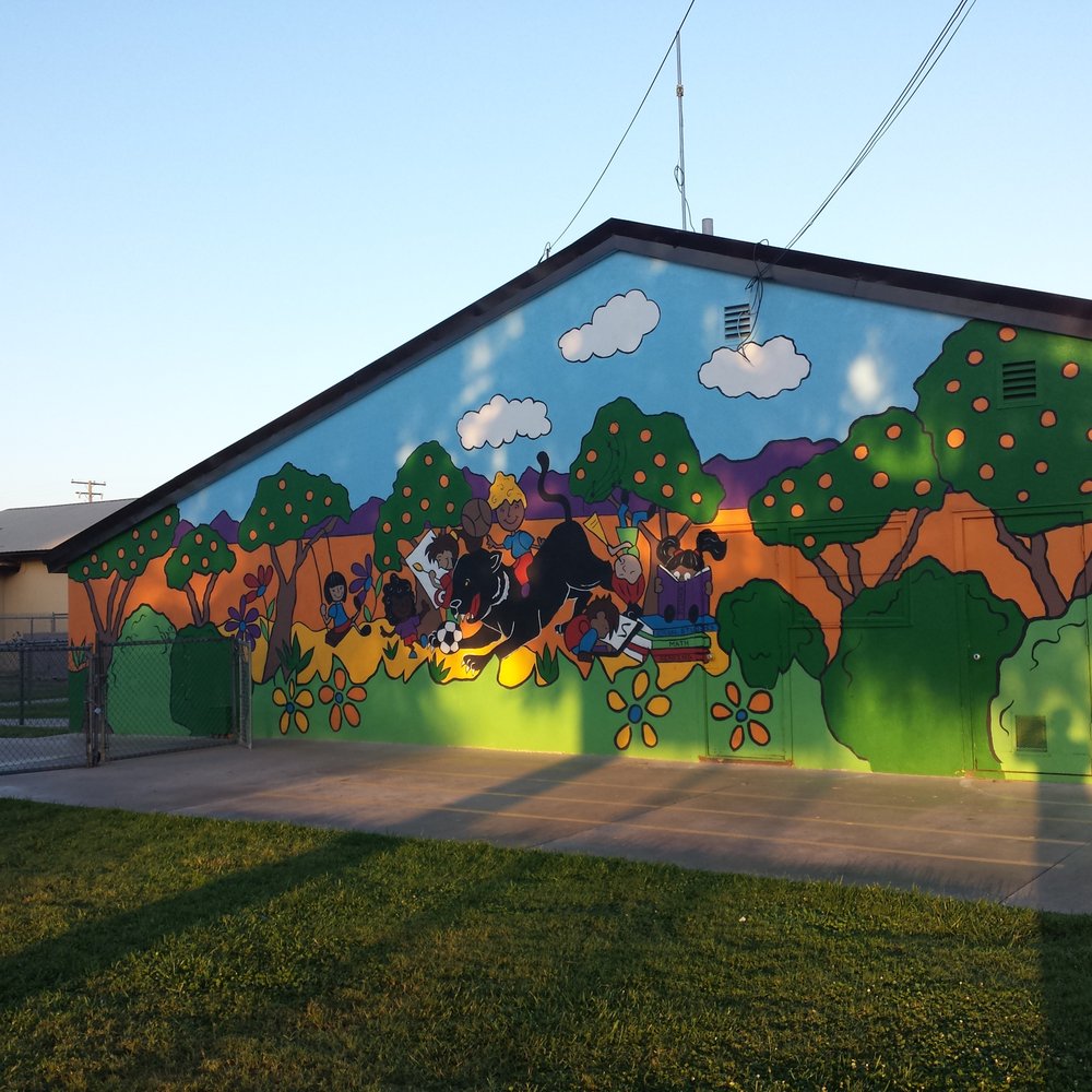 Doyle Elementary - This is a picture of a mural that was painted in 2012 by volunteer employees from Target. - Elementary Schools Near Me - Porterville, California Doyle Elementary - This is a picture of a mural that was painted in 2012 by volunteer employees from Target. - Elementary Schools Near Me - Porterville, California