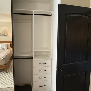Inspired Closets - bedroom - left set of drawers - Cabinetry Near Me - Woodland Hills, California Inspired Closets - bedroom - left set of drawers - Cabinetry Near Me - Woodland Hills, California