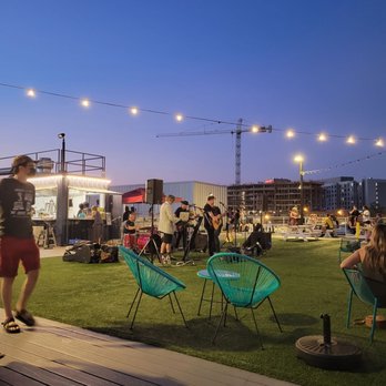 Hi-Lawn - Live music! - Cocktail Bars Near Me - Washington, DC, District of Columbia