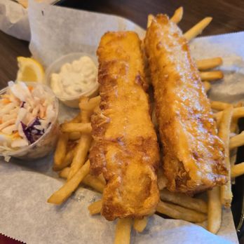 Hooked Seafood Grill - Seafood Near Me - Gilbert, Arizona