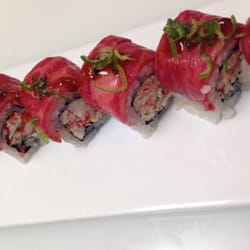 Mora Asian Fusion - Lobster and wagyu with a truffle sauce.