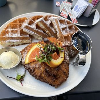 Oak - Waffle & chicken - New American Near Me - Laguna Beach, California Oak - Waffle & chicken - New American Near Me - Laguna Beach, California