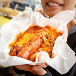 EdeBees Snack Shack - Mill Yard Hot Dog $7.50 "hot dog covered with chili topped with cheese and onions"... good luck eating that