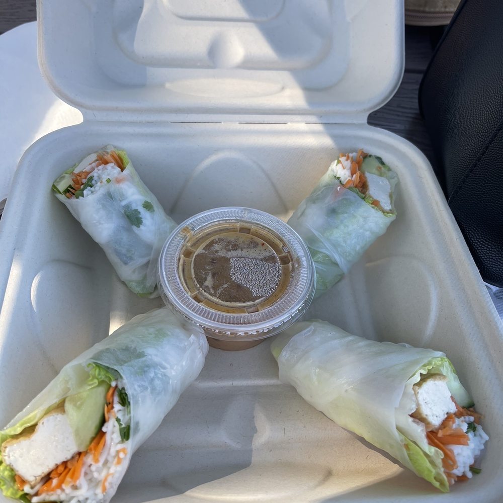 Craving Thai - Summer rolls with peanut sauce - Thai Near Me - Koloa, Hawaii