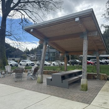 Horseshoe Bay Park - Covered picnic area~ - Parks Near Me - West Vancouver, British Columbia Horseshoe Bay Park - Covered picnic area~ - Parks Near Me - West Vancouver, British Columbia
