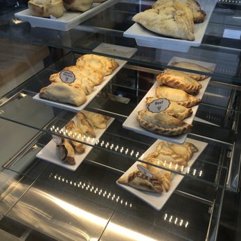 Los Leones - Empanadas - Desserts Near Me - North Miami Beach, Florida