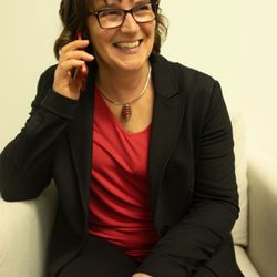 Ann Holiday Professional Pet Grooming