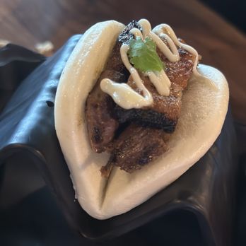 Kan Sushi - Sushi Bars Near Me - Honolulu, Hawaii