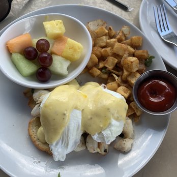 Cafe Murano - Crab benedetyo - Italian Near Me - Altamonte Springs, Florida