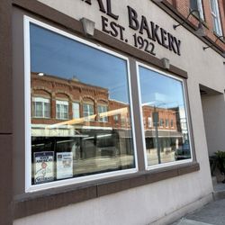 Ideal Bakery