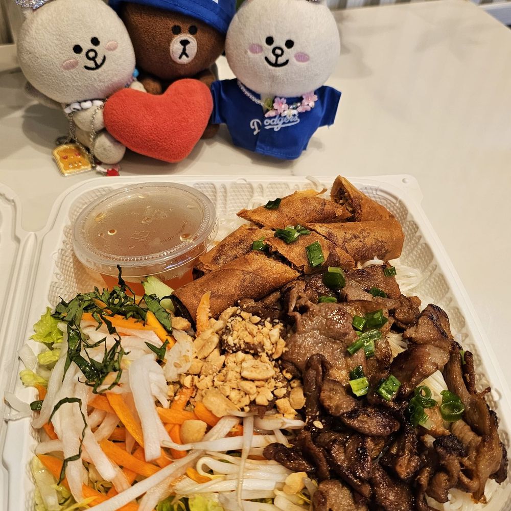 Pho Station - Vermicelli with grilled pork, pickled veggies, and spring rolls... delicious! - Vietnamese Near Me - Kaneohe, Hawaii Pho Station - Vermicelli with grilled pork, pickled veggies, and spring rolls... delicious! - Vietnamese Near Me - Kaneohe, Hawaii
