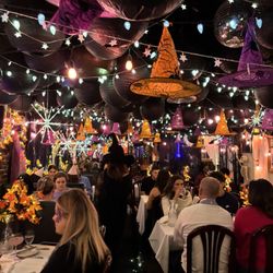 Amore E Amore - Main dining room, Halloween theme
