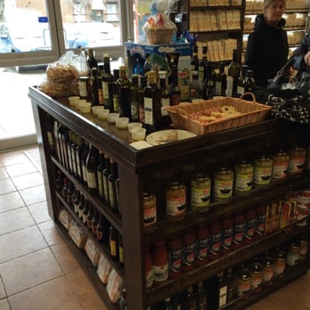 Boulangerie Lazio - Different olive oils - Bakeries Near Me - Terrebonne, Quebec Boulangerie Lazio - Different olive oils - Bakeries Near Me - Terrebonne, Quebec