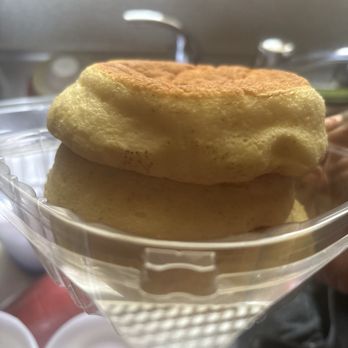 Fluffy Fluffy - Plan cake - Pancakes Near Me - Tucker, Georgia