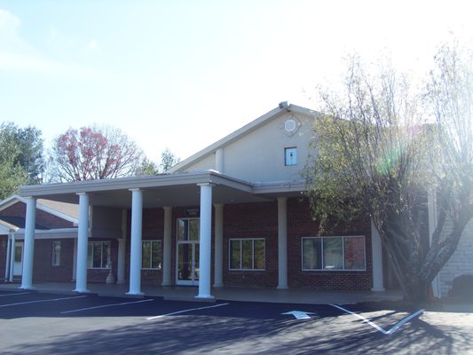 FOREST LAWN FUNERAL HOME - Updated June 2026 - 10 Photos - 538 Tracy