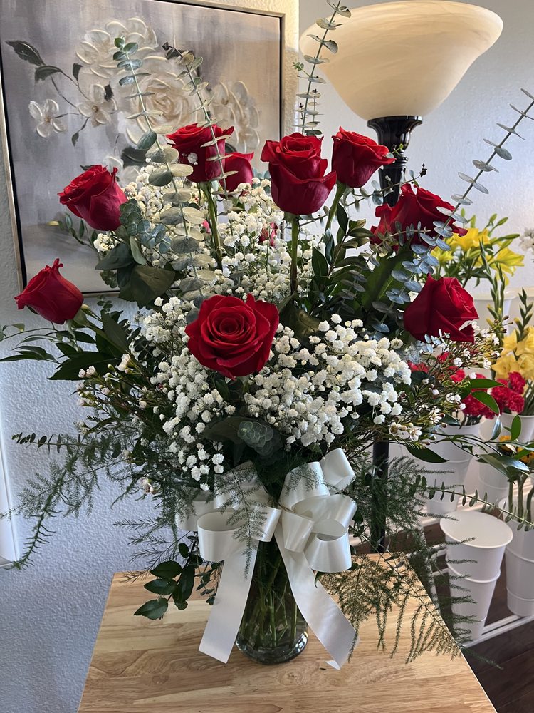 FLOWERS BY GINA JONES Updated October 2024 33 Photos 12267