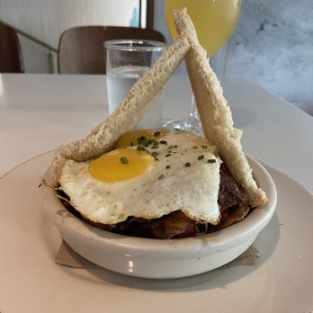Overeasy - Short Rib Hash Plate - New American Near Me - Dallas, Texas