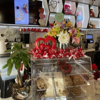 Red Maple - Cafes Near Me - Los Angeles, California Red Maple - Cafes Near Me - Los Angeles, California