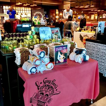 Guy Fieri's - Merchandise Available for Purchase - American Near Me - Cancún, ROO