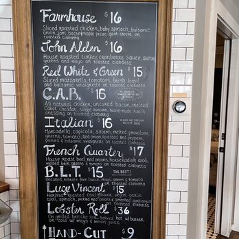 Waterside Market - Breakfast & Brunch Near Me - Vineyard Haven, Massachusetts
