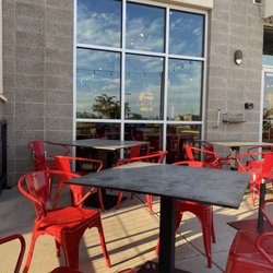 Fuzzy's Taco Shop - Outside