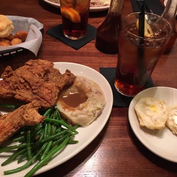 The Pit - Fried Chicken, green beans and mashed potatoes - Barbeque Near Me - Raleigh, North Carolina The Pit - Fried Chicken, green beans and mashed potatoes - Barbeque Near Me - Raleigh, North Carolina