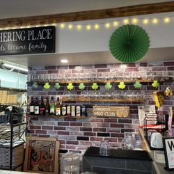 Lorenzo's Pub & Pizza