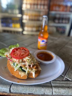 Restaurante Y Pupuseria La Ceiba by null