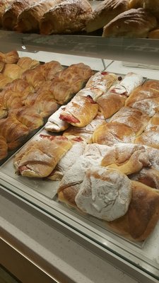 Grodzinski Stamford Hill bakery by null