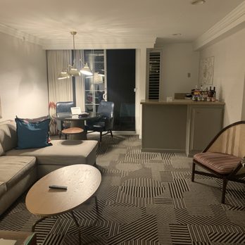 Le Parc At Melrose - Living room/kitchen/dining area - Hotels Near Me - West Hollywood, California Le Parc At Melrose - Living room/kitchen/dining area - Hotels Near Me - West Hollywood, California
