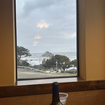 Lord Bennett's Restaurant - View - Seafood Near Me - Bandon, Oregon
