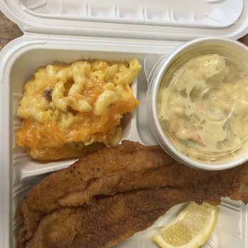 Daytons - The food was so good I got flounder lunch  Thursday and Friday -portions enough for two people $15.95 - American Near Me - Salisbury, Maryland