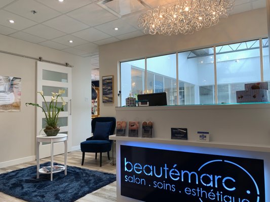 Beautemarc 20 Photos Hair Salons 1191 Avenue Cartier Quebec Qc Phone Number