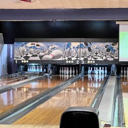 Kennedy Lanes - Regular bowling