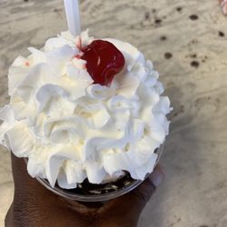 Twinny's with a Twist - Double dipped hot fudge sundae