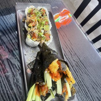 Sushi Day - Fried Salmon Skin Roll to firms in sushi and hand rolls - Sushi Bars Near Me - San Jose, California Sushi Day - Fried Salmon Skin Roll to firms in sushi and hand rolls - Sushi Bars Near Me - San Jose, California