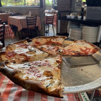 Brooklyn's Brick Oven Pizzeria - Plain Pizza - Pizza Near Me - Hackensack, New Jersey Brooklyn's Brick Oven Pizzeria - Plain Pizza - Pizza Near Me - Hackensack, New Jersey