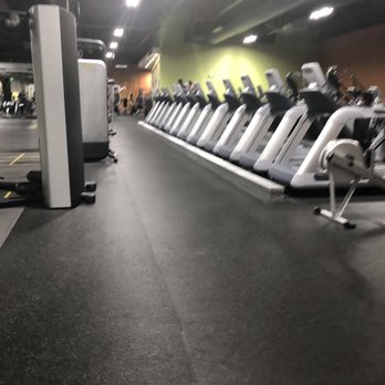 Gold's Gym - Trainers Near Me - Monterey, California Gold's Gym - Trainers Near Me - Monterey, California