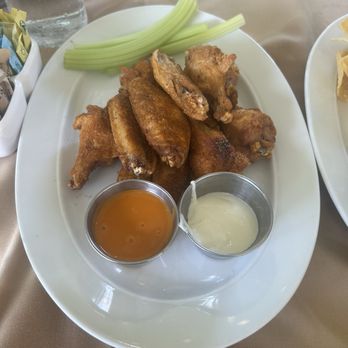 Clyde's Willow Creek Farm - Old Bay Buffalo Chicken Wings - New American Near Me - Broadlands, Virginia
