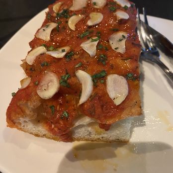 Great Gold - Tomato garlic focaccia bread - New American Near Me - Truckee, California Great Gold - Tomato garlic focaccia bread - New American Near Me - Truckee, California