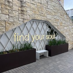 SoulCycle La Jolla - Outside
