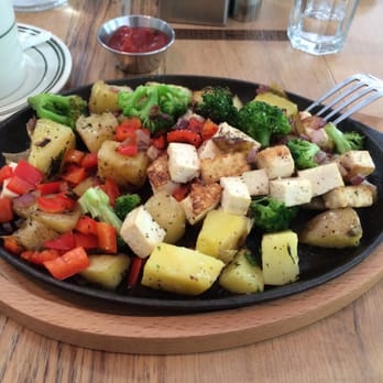 Mountainside Cafe - Tofu stir fry - #vegan friendly brunch! - Cafes Near Me - Falls Village, Connecticut