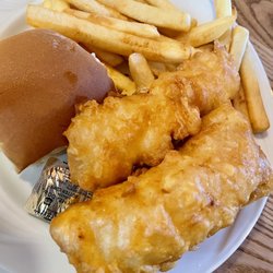 Foxhole Pub - Fish fry