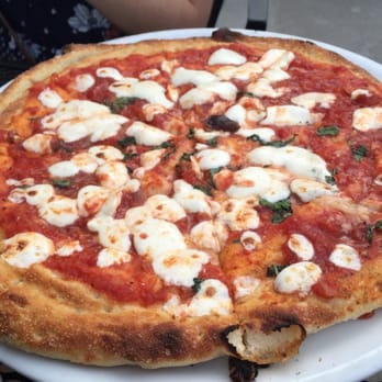Fiammé - Montanara - fried pizza - Pizza Near Me - Naperville, Illinois